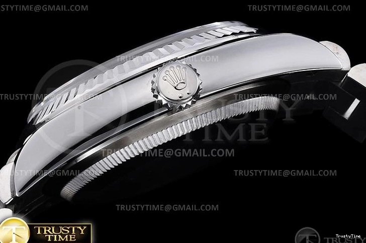 1022 ModernLook RDD0224B – DayDate 36mm 747